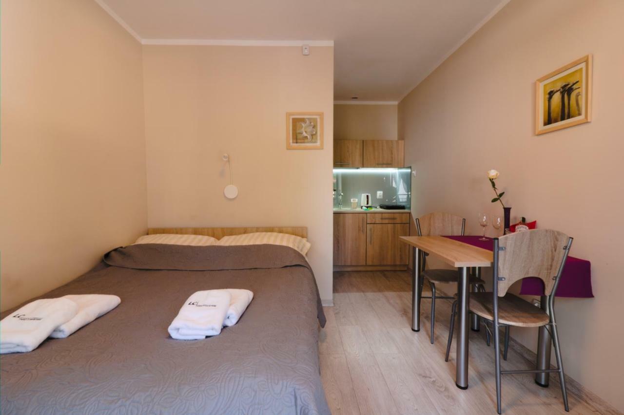 Lc Pokoje & Apartamenty Pobierowo Exterior photo