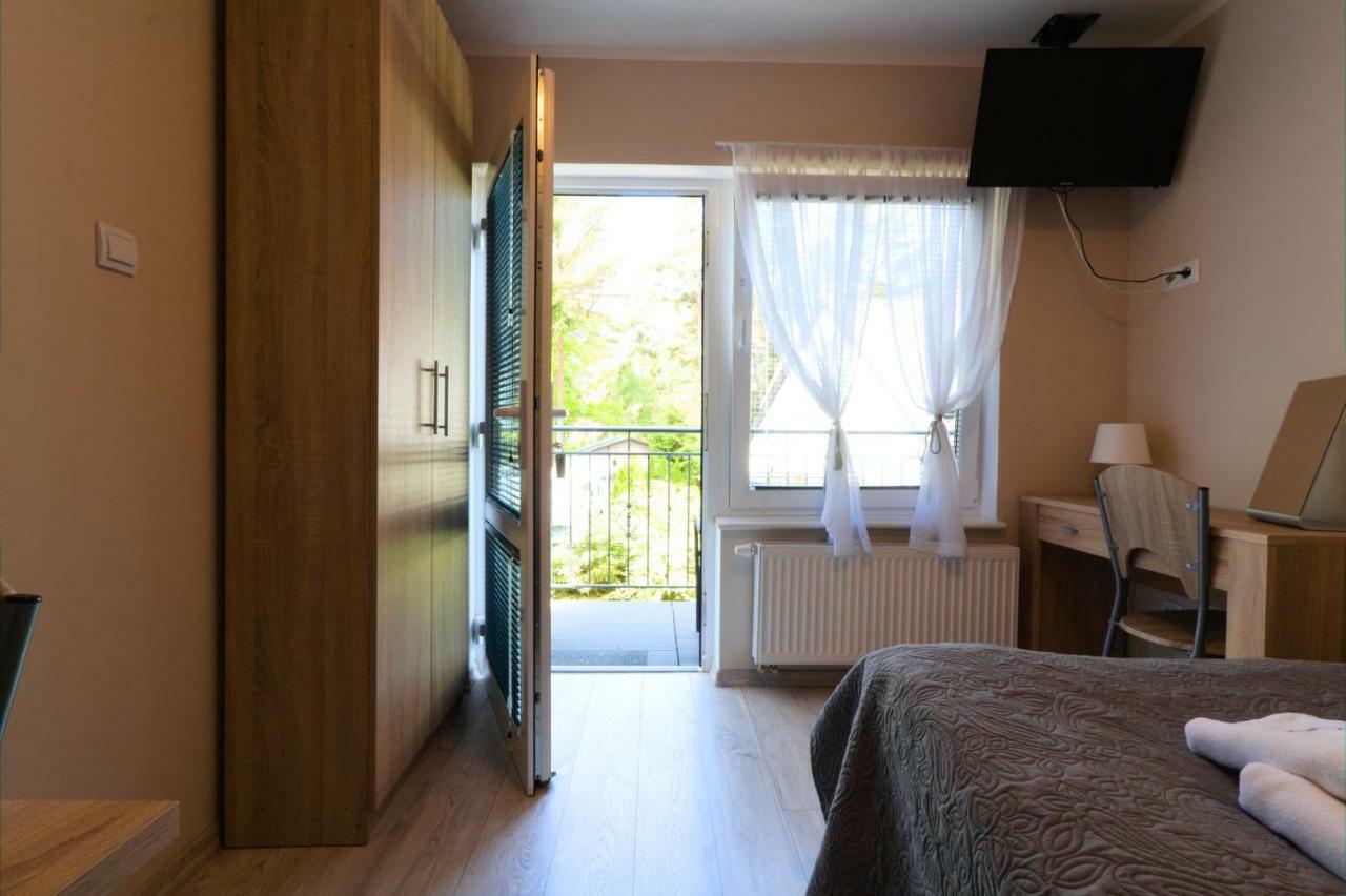Lc Pokoje & Apartamenty Pobierowo Exterior photo